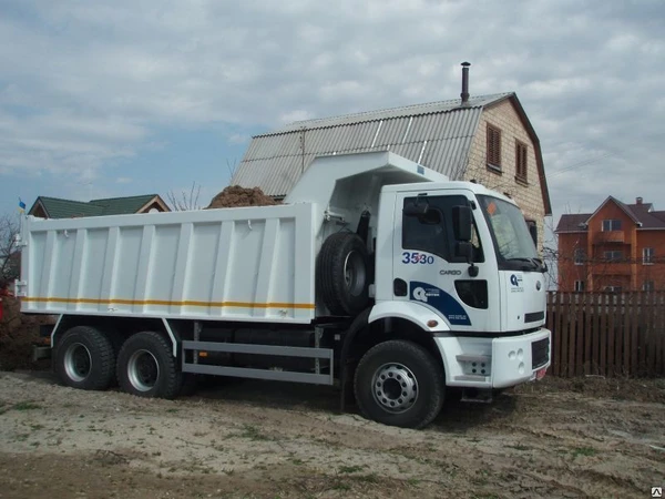 Фото Автомобиль-самосвал на ш. FORD 3535D DC (18 кубов, сталь 09Г2С)