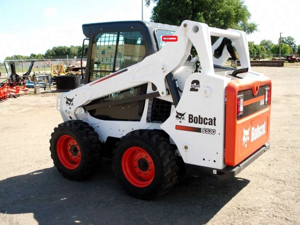 Фото Мини-погрузчик Bobcat S530