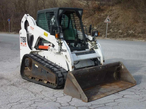 Фото Аренда минипогрузчика Bobcat T190