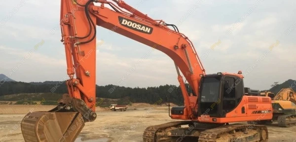 Фото Аренда гусеничного экскаватора Doosan DX300LCA, Москва