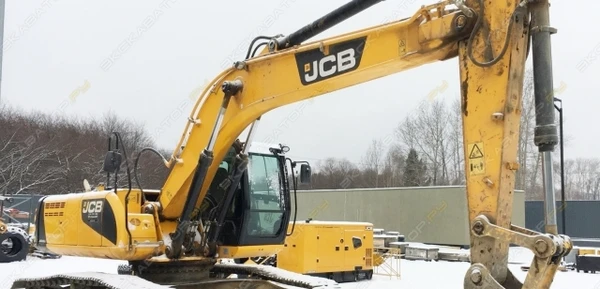 Фото Аренда гусеничного экскаватора JCB JS 330LC, Краснодар