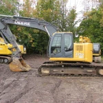 фото Аренда гусеничного экскаватора JOHN DEERE-180 Гидромолот есть.