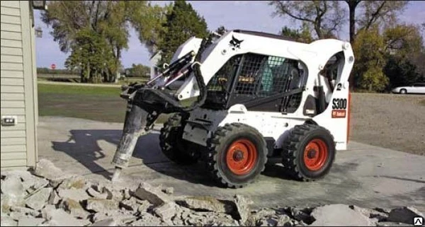 Фото Аренда мини-погрузчика Bobcat S300