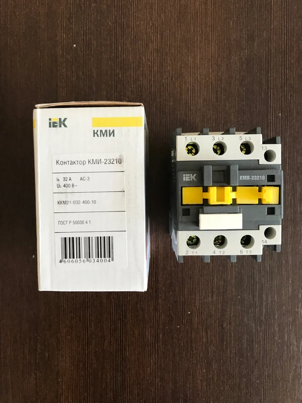 Фото Контактор КМИ-23210 32А 400В/АС3 1НО IEK KKM21-032-400-10