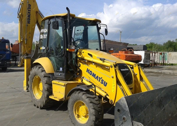 Фото Аренда экскаватора-погрузчика Komatsu WB93R-5, Мурманск