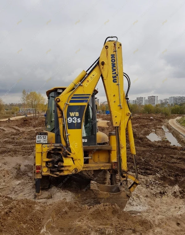 Фото Аренда экскаватора-погрузчика Komatsu WB93S-5, Москва