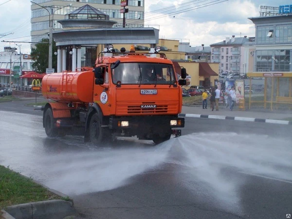 Фото Поливомоечная машина