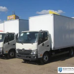 фото Hino 300 Промтоварный фургон (XZU730L?HKFRPW3)