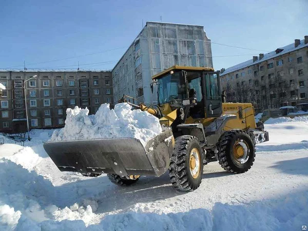 Фото Уборка снега