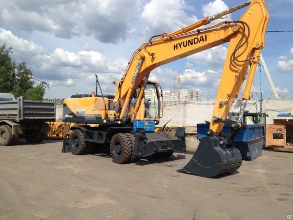 Фото Экскаватор HYUNDAI R210W-9S (Колесный)