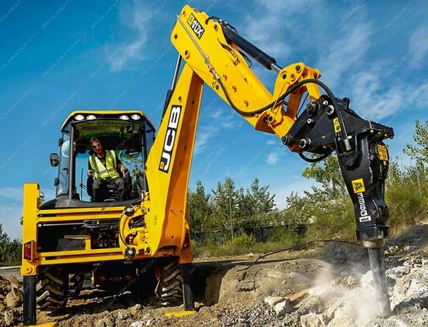 Фото Аренда экскаватора-погрузчика JCB 4CX, Москва