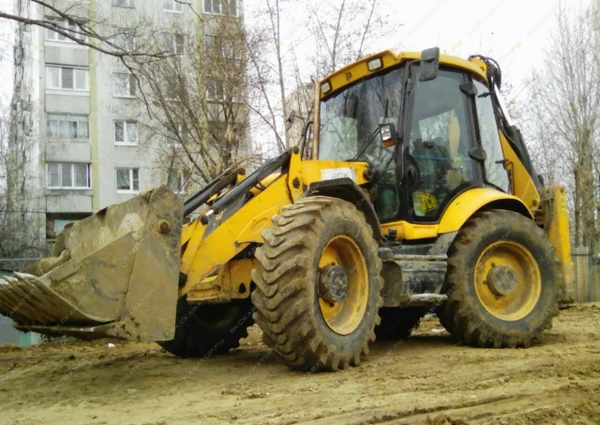 Фото Аренда экскаватора-погрузчика JCB 4CX Super, Котельники