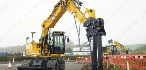 Фото Аренда колесного экскаватора JCB JS 200W, Москва