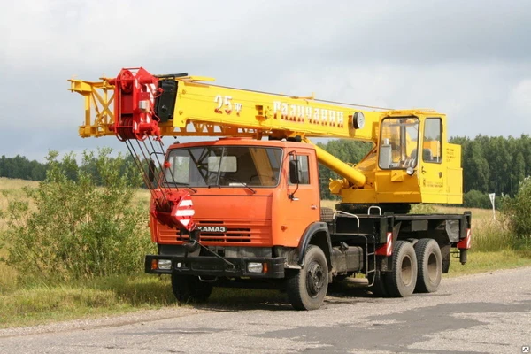 Фото Услуги аренды автокрана 25 тн