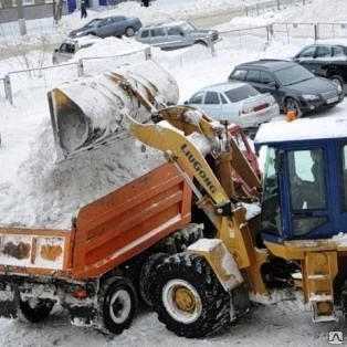 Фото Вывоз снега самосвалами