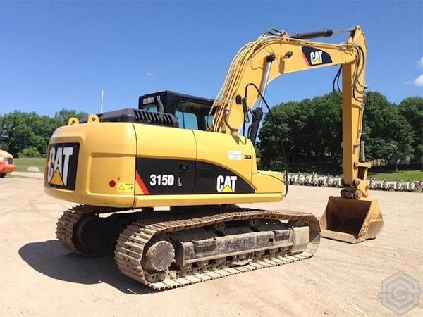 Фото Аренда гусеничного экскаватора Caterpillar 315DL