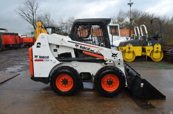 Фото Услуги мини-погрузчика Bobcat S 630