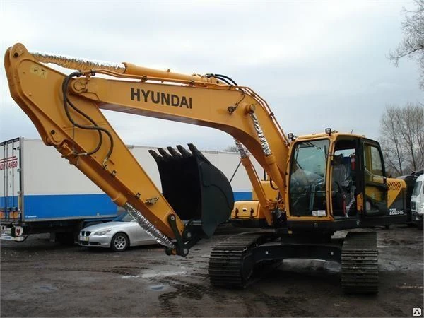 Фото Экскаватор гусеничный HYUNDAI R330LC-9S (ковш 1,74 куб.м, гусеницы 600 мм)