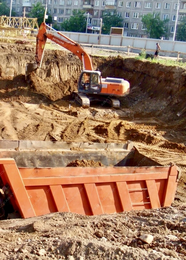 Фото Аренда гусеничного экскаватора Hitachi ZAXIS 200, Санкт-Петербург