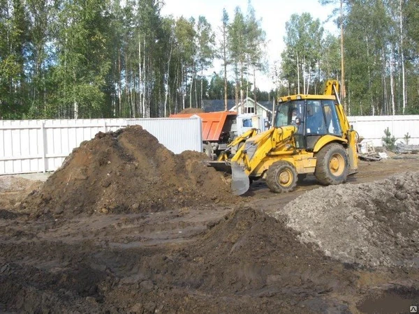 Фото Планирование участка. Рытье траншей под воду, канализацию, газ.