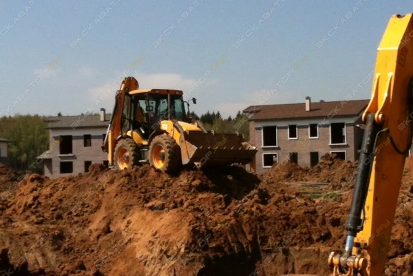 Фото Аренда экскаватора-погрузчика JCB 4CX, Москва