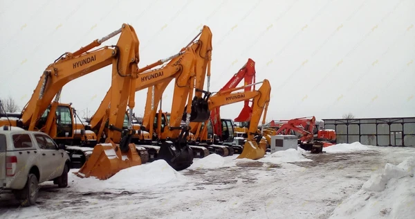 Фото Аренда гусеничного экскаватора Hitachi ZAXIS 240-3, Челябинск