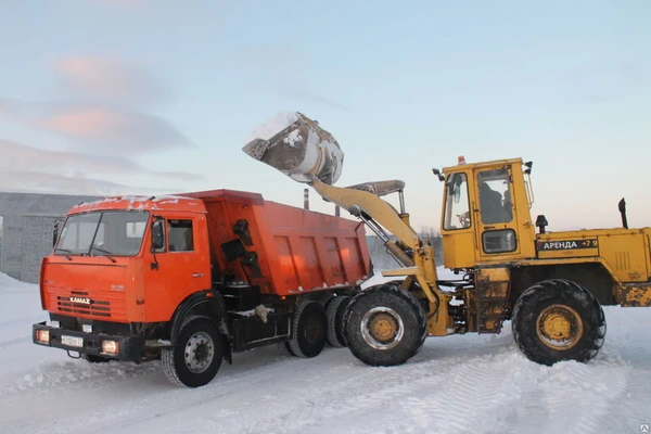 Фото Убираем снег Самосвалом 10м3, МТЗ 82