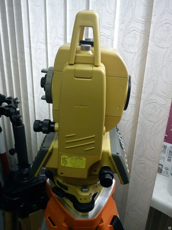 Фото Электронный тахеометр TOPCON GPT3007N