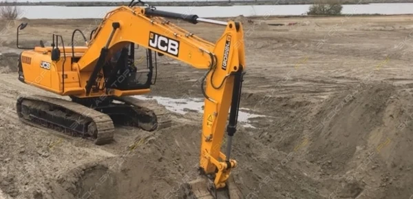 Фото Аренда гусеничного экскаватора JCB JS 205, Москва