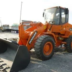 фото Погрузчик фронтальный Doosan DL305 ковш 1,7 куб.м. новый