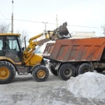 фото Уборка снега с придомовой территории