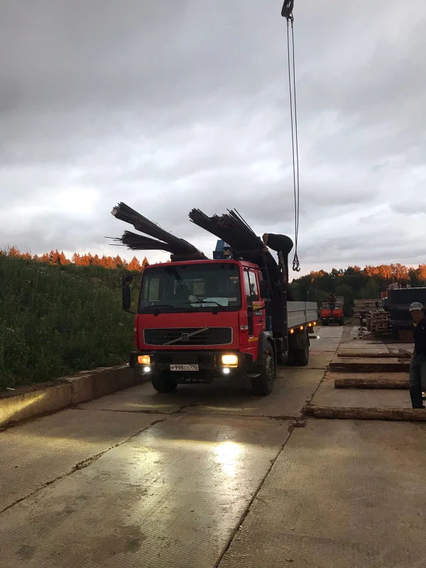 Фото Грузовая перевозка длинномер, шаланда, газель, 5 тонн, 10 тонн, фура в Москве и Московской области