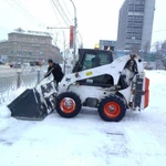 фото Уборка снега минипогрузчиком