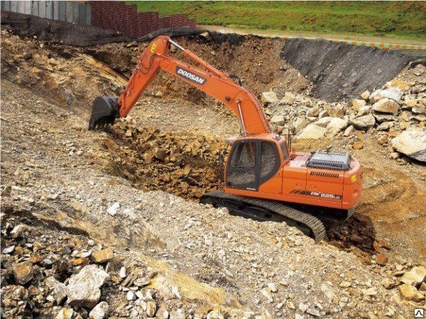 Фото Гусеничный экскаватор DOOSAN DX 225 LC