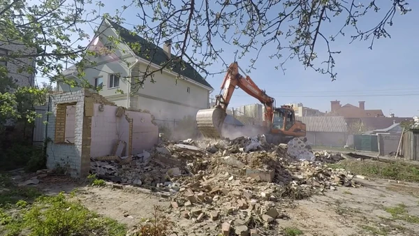 Фото Демонтаж, разбор домов и сооружений