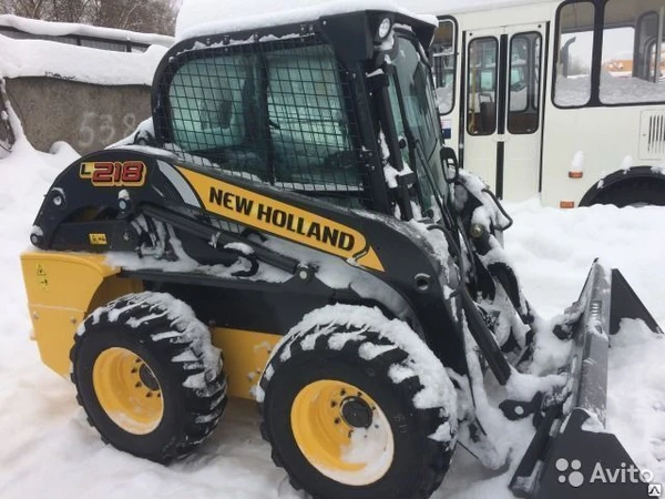 Фото Мини-погрузчик New Holland L218