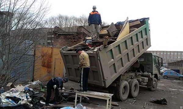 Фото Вывоз мусора в мешках вывоз мебели