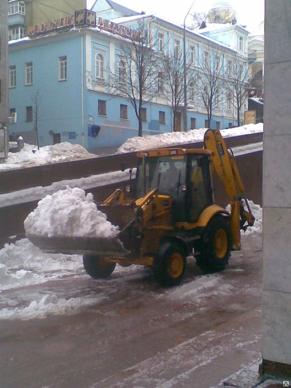 Фото Убираем снег Самосвалом 15м3