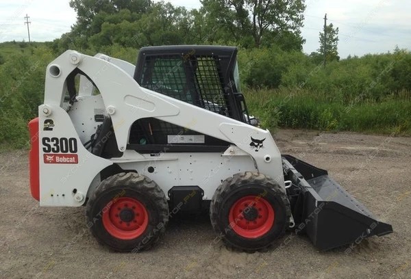 Фото Аренда мини-погрузчика Bobcat S300, Москва