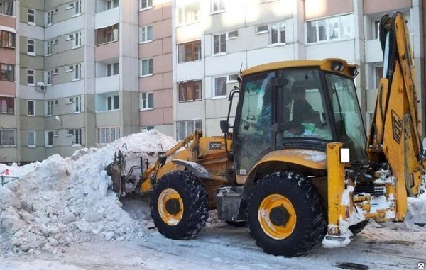 Фото Аренда трактора для уборки снега