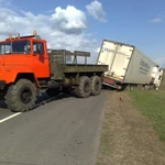 фото Эвакуатор грузовых машин