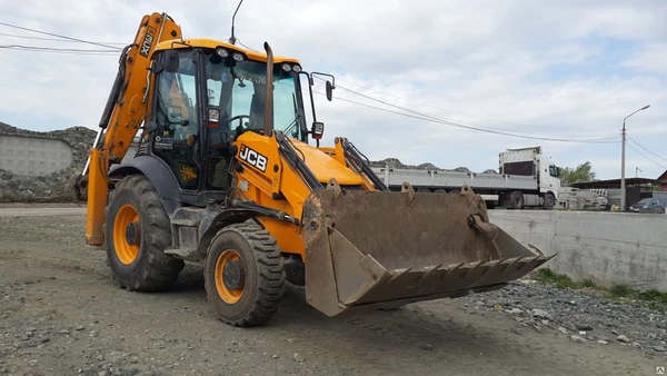 Фото Аренда Экскаватора-погрузчика JCB-3CX