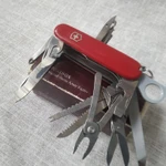 фото Мультитул Victorinox. 40. SOS. элементов.