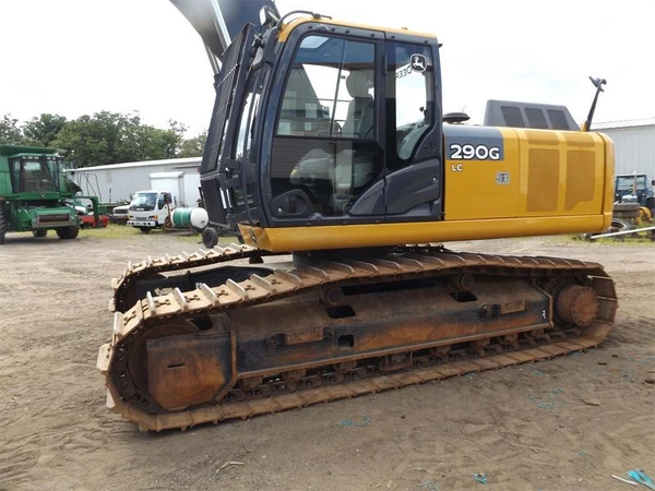 Фото Аренда гусеничного экскаватора JOHN DEERE-290 цена