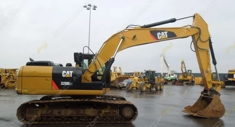 Фото Аренда гусеничного экскаватора Caterpillar 320D, Санкт-Петербург