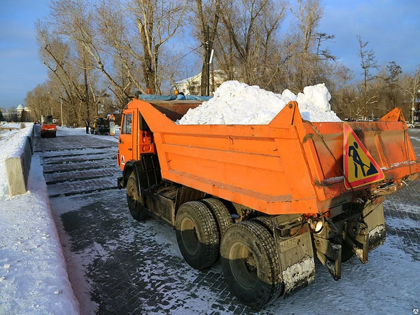 Фото Услуги самосвала для вывоза снега