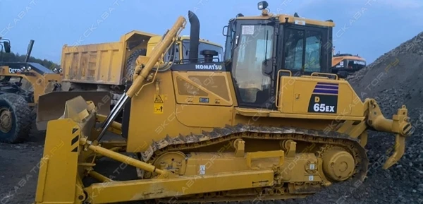 Фото Аренда бульдозера Komatsu D65EX-16, Москва