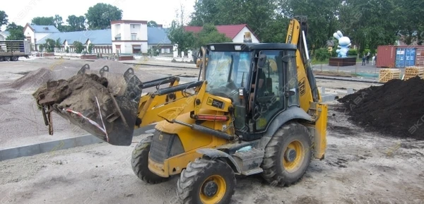 Фото Аренда экскаватора-погрузчика JCB 3CX TURBO, Москва