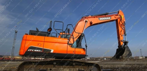 Фото Аренда гусеничного экскаватора Doosan / Daewoo DX180LC, Санкт-Петербург