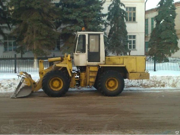 Фото Уборка снега - Услуги Фронтального погрузчика